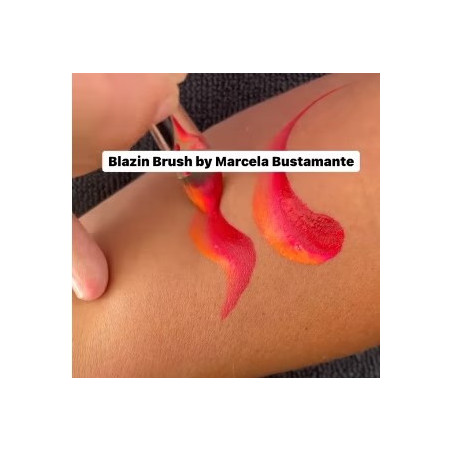 Blazin Brushes by Marcela Bustamente | Schminkpenselen kopen